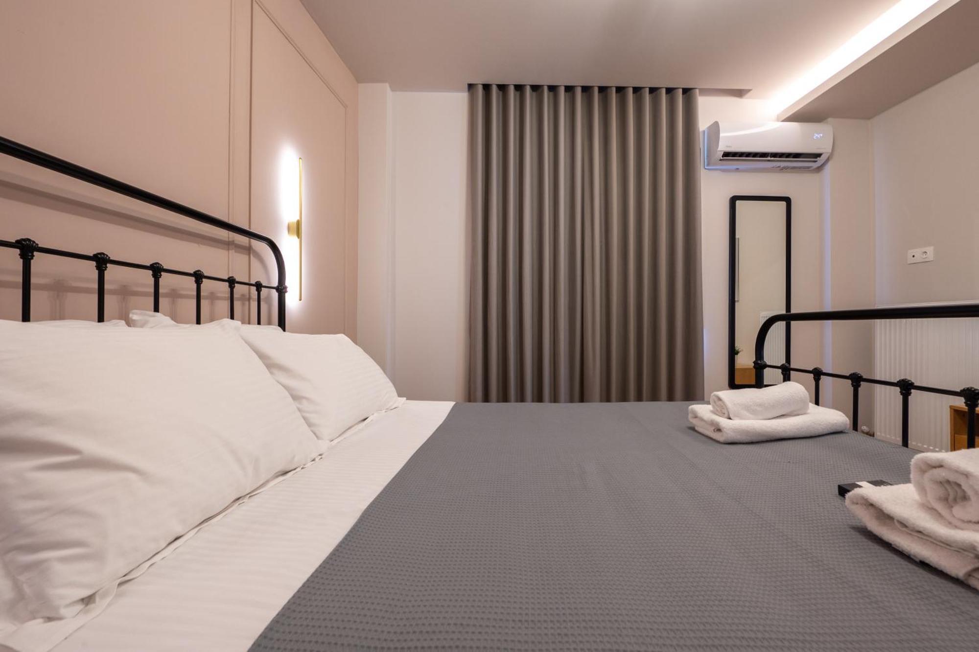 אתונה Live Life Plaka Apartment מראה חיצוני תמונה