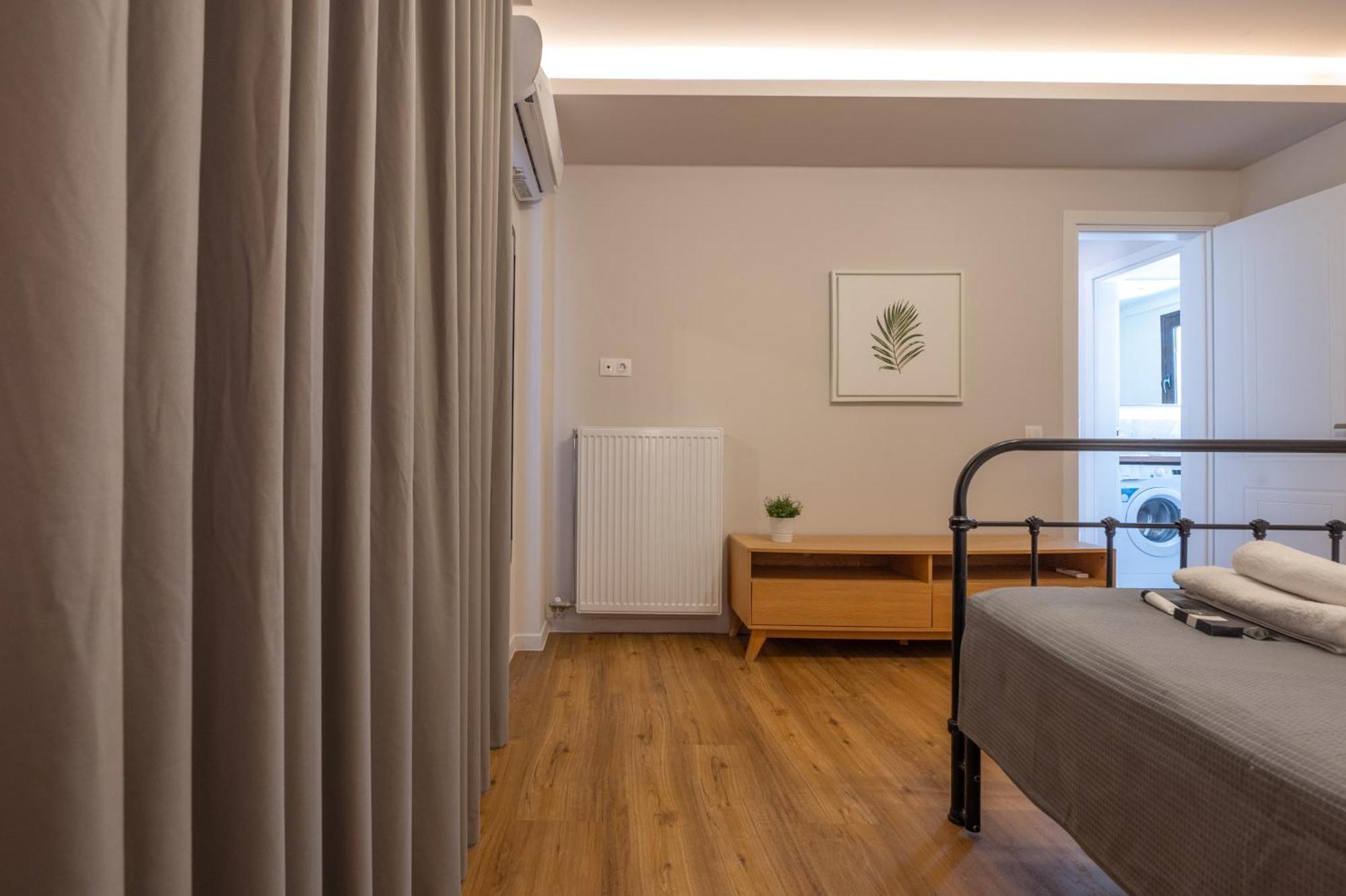 אתונה Live Life Plaka Apartment מראה חיצוני תמונה